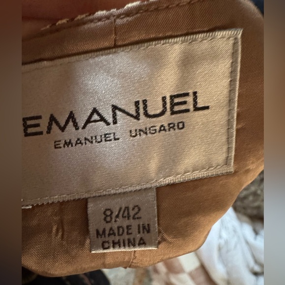 Emanuel Ungaro Women's Tan Jacket & Skirt Suit Set - Picture 10 of 10